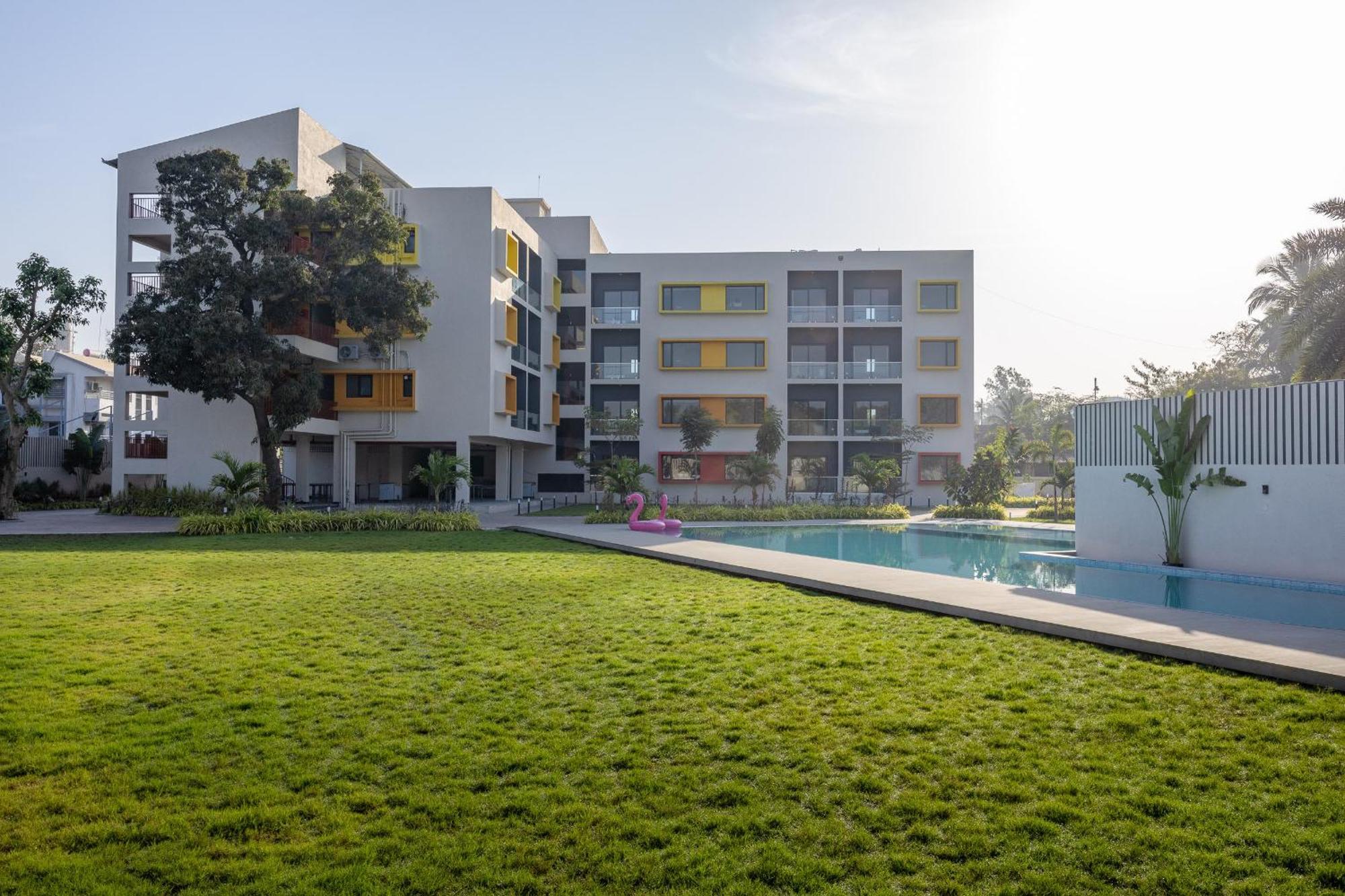 Saavi Suites Daman Εξωτερικό φωτογραφία