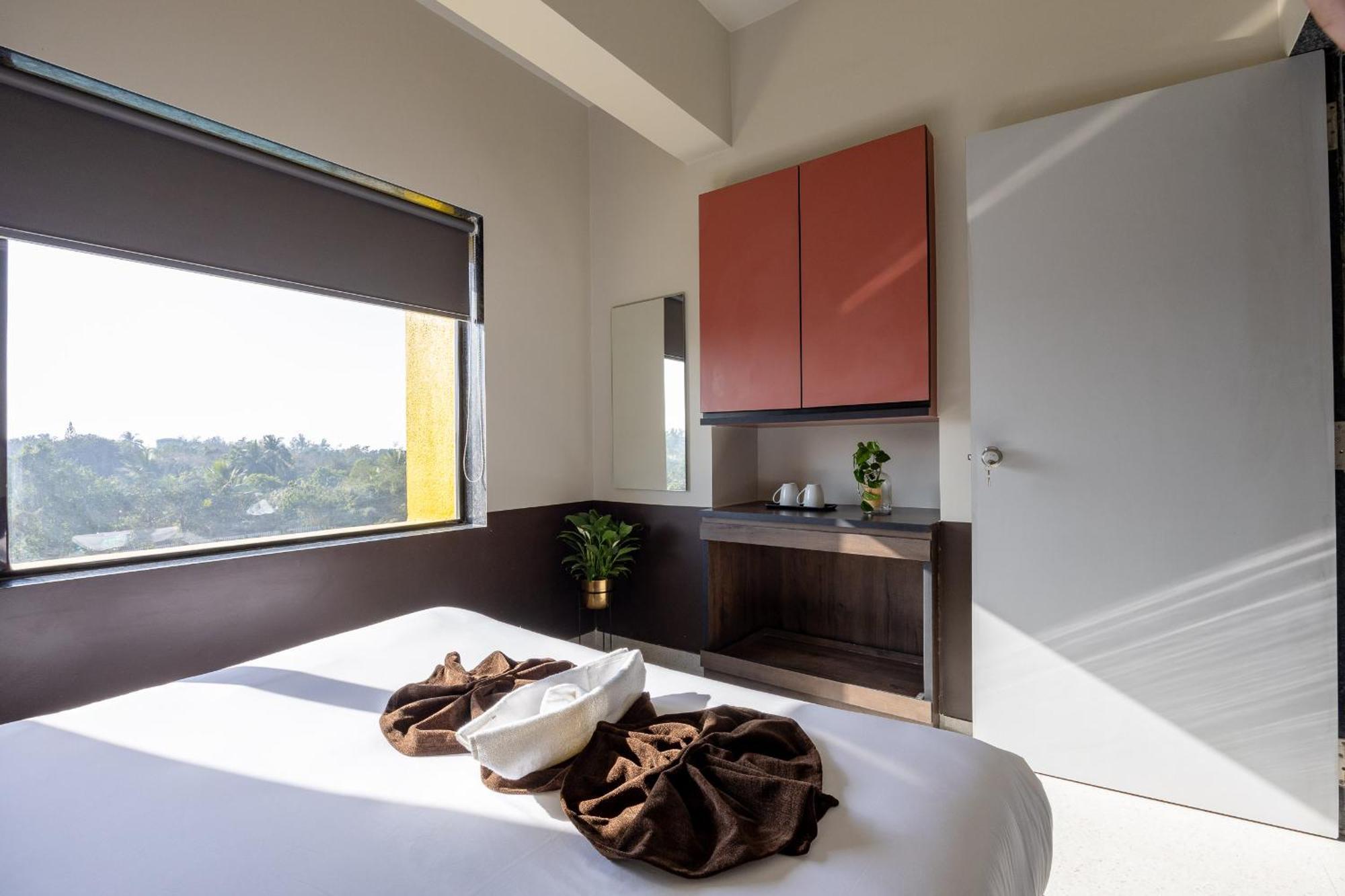 Saavi Suites Daman Εξωτερικό φωτογραφία