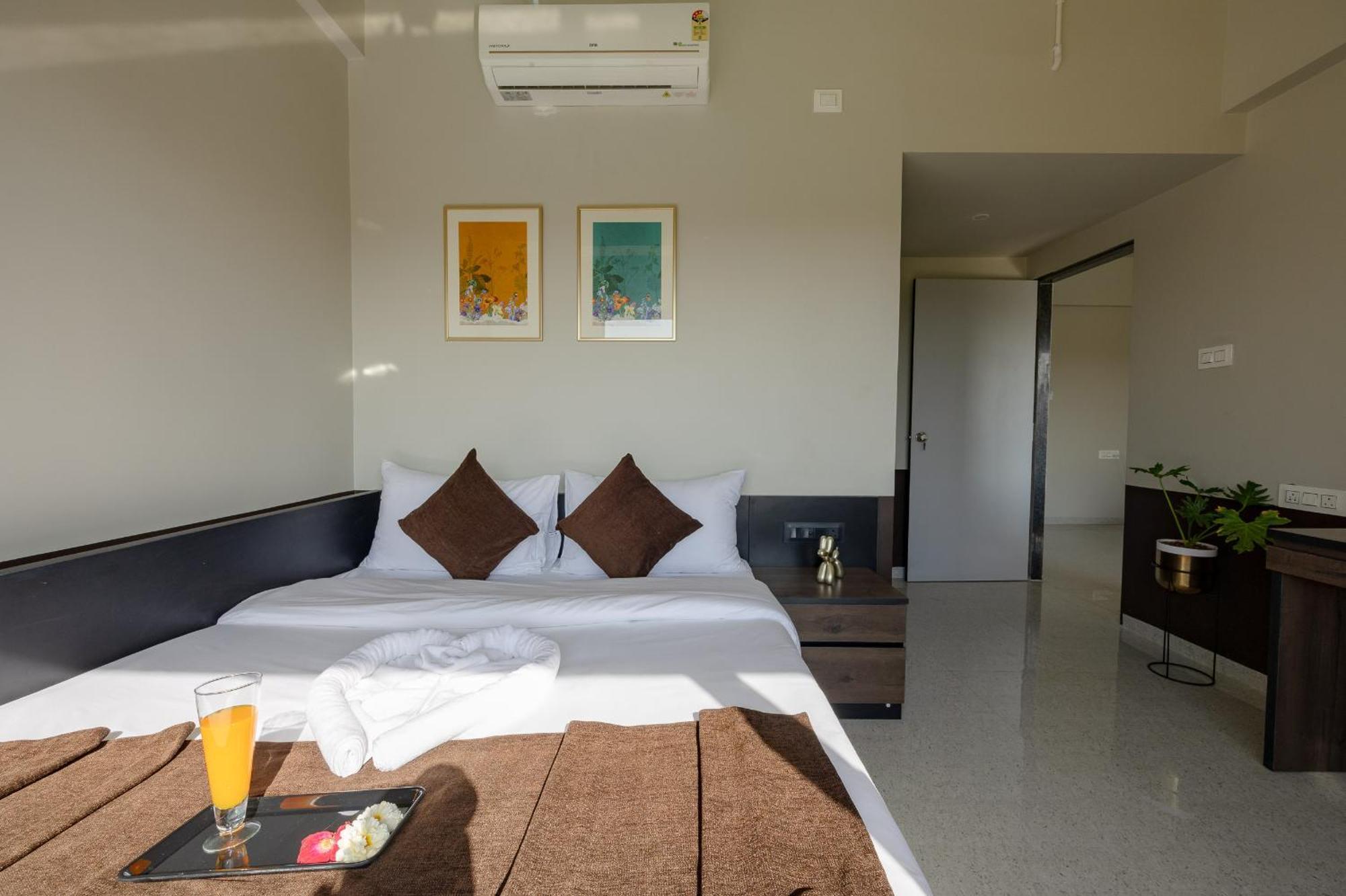 Saavi Suites Daman Εξωτερικό φωτογραφία