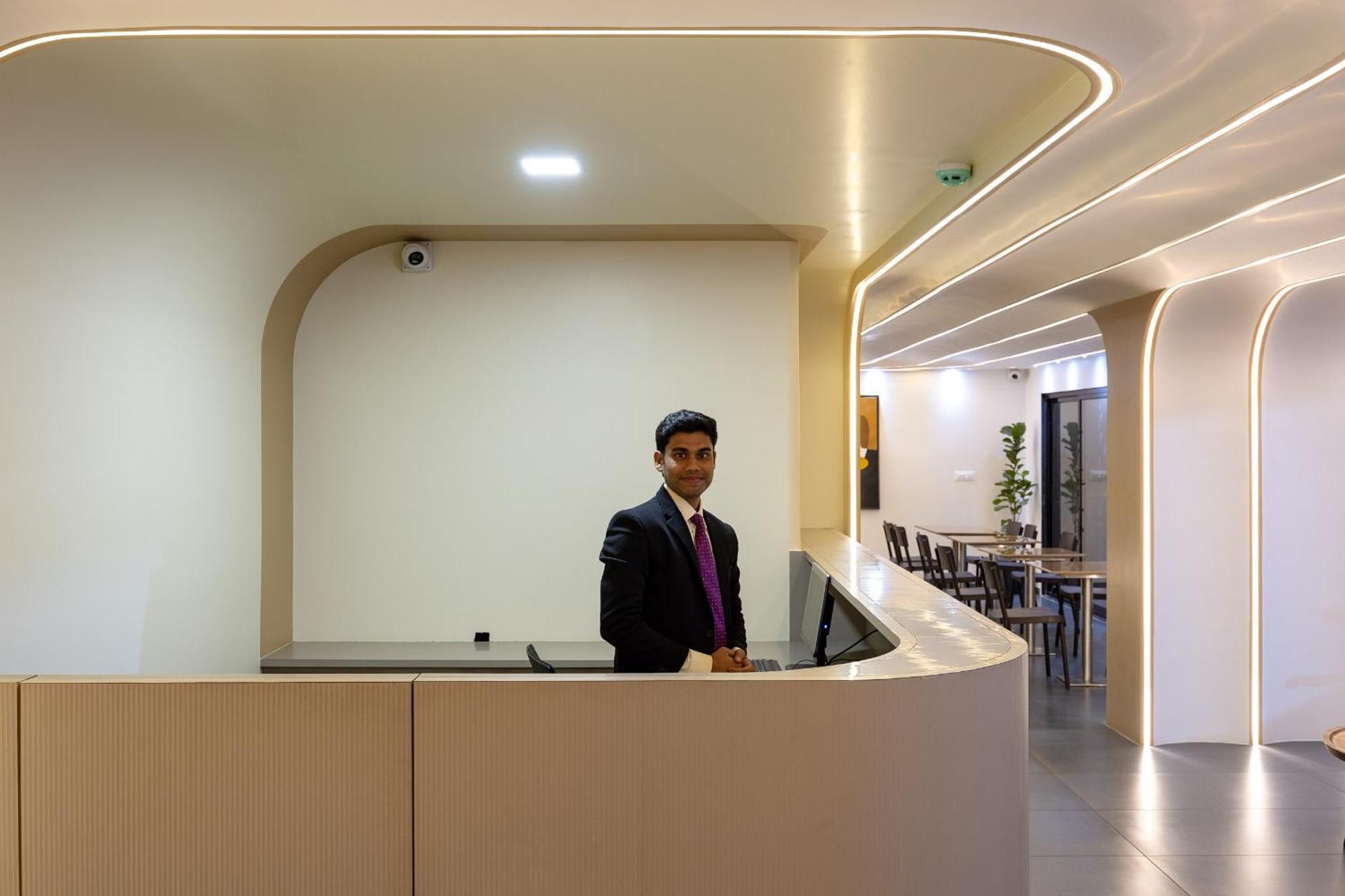 Saavi Suites Daman Εξωτερικό φωτογραφία