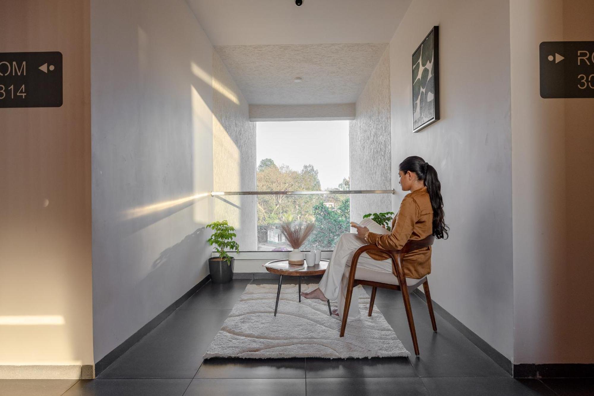 Saavi Suites Daman Εξωτερικό φωτογραφία